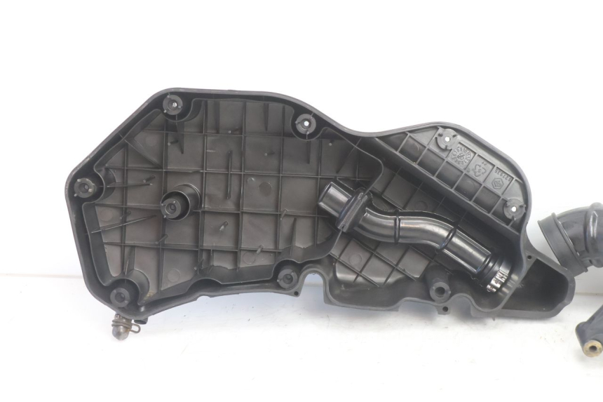 photo de AIR BOX PIAGGIO X9 AMALFI 180 (2000 - 2003) - Surface and material condition