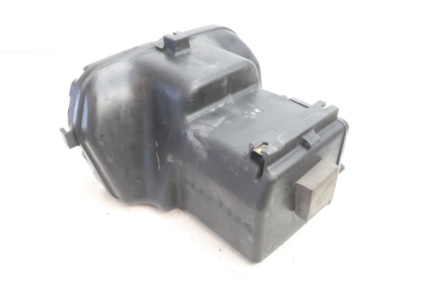 photo de AIR BOX YAMAHA XJR 1300 (1998 - 2002) - Fixing points details