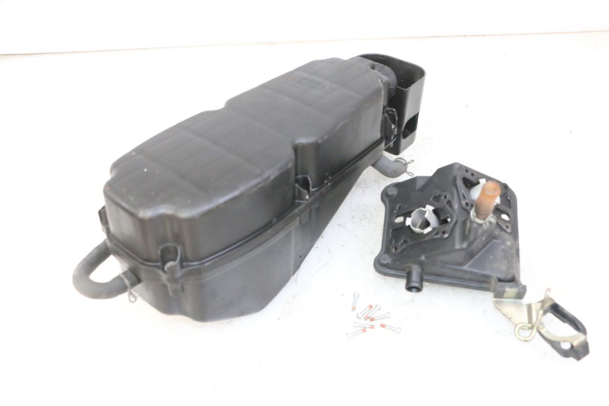 photo de AIR BOX HONDA XLV VARADERO 125 (2000 - 2006) - Technical close-up