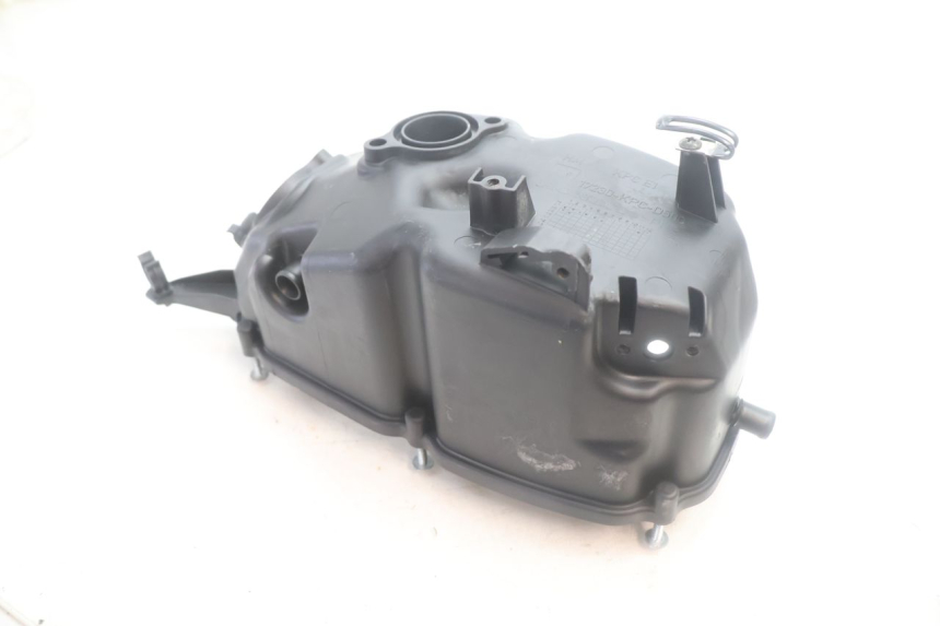 photo de AIR BOX HONDA XLV VARADERO 125 (2007 - 2012) - Alternative perspective