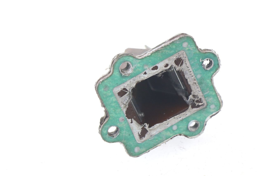 photo de INTAKE VALVE GENERIC CRACKER 50 (2005 - 2008) - Zoom on usage condition