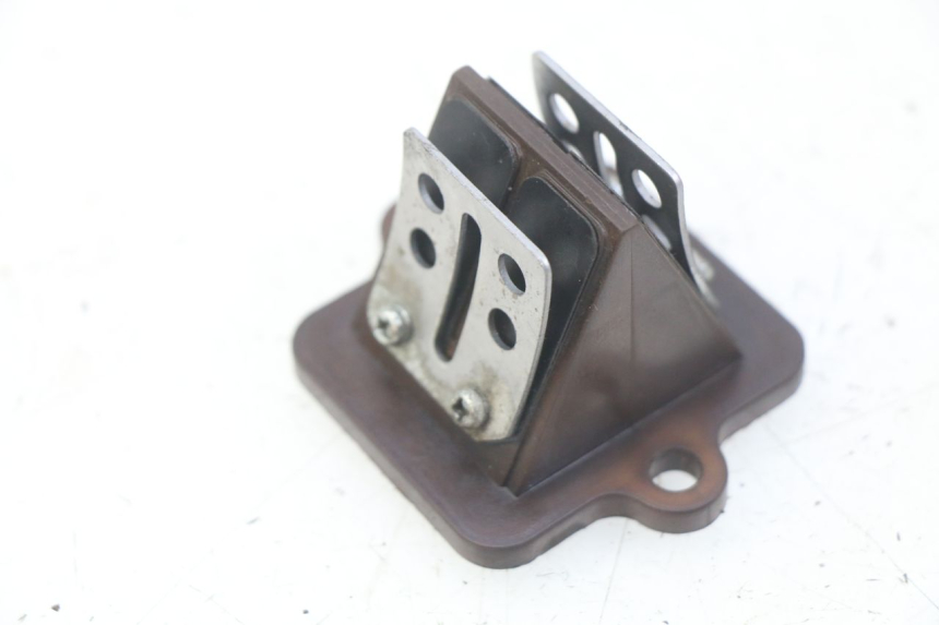 photo de REED VALVE ASSEMBLY PEUGEOT KISBEE 2T 50 (2010 - 2017) - Zoom on usage condition
