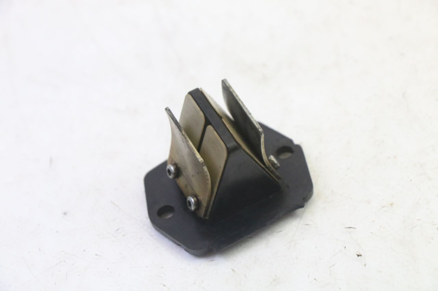 photo de INTAKE VALVE PIAGGIO NEW TYPHOON 50 (2010 - 2017) - Main view