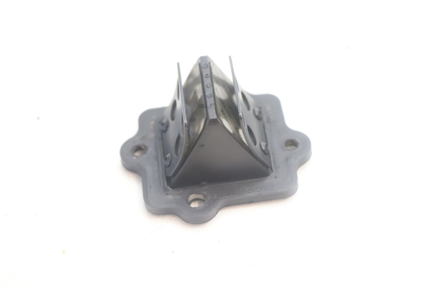 photo de INTAKE VALVE MBK NITRO 50 (2004 - 2008) - Zoom on usage condition