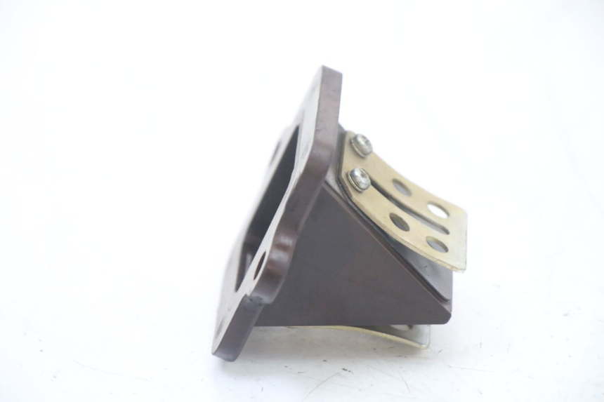 photo de INTAKE VALVE PEUGEOT LUDIX ONE 50 (2005 - 2008) - Zoom on usage condition