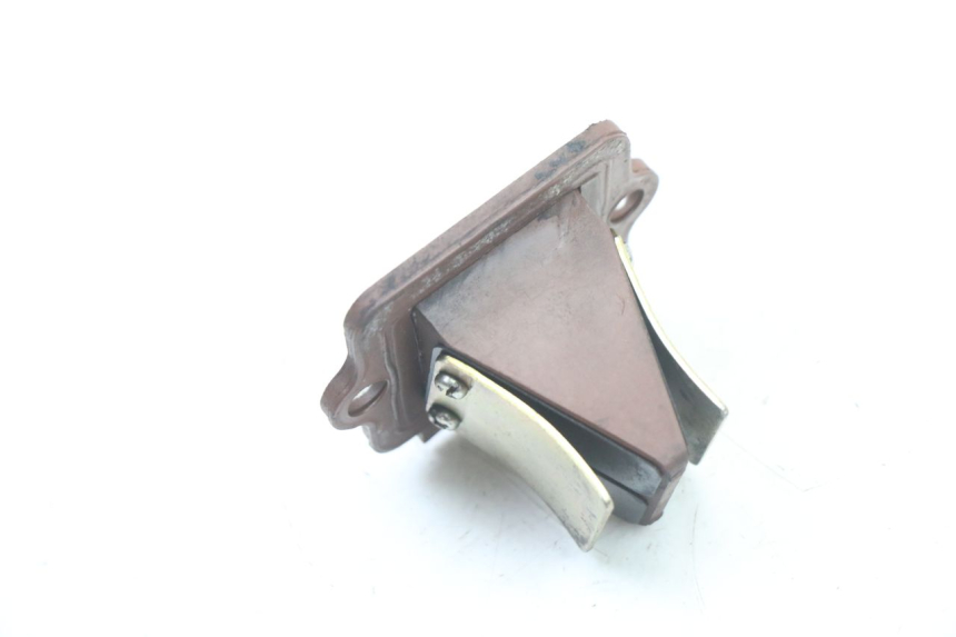 photo de REED VALVE ASSEMBLY PIAGGIO VESPA S 2T 50 (2007 - 2014) - Alternative perspective