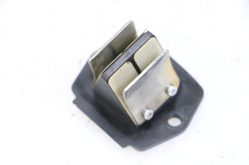 photo de REED VALVE ASSEMBLY PIAGGIO VESPA S 2T 50 (2007 - 2014) - Technical close-up