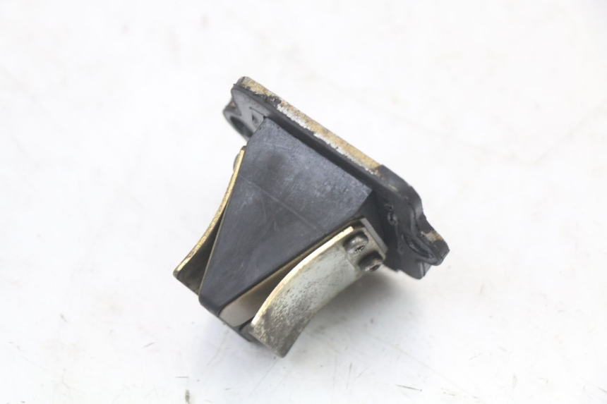 photo de INTAKE VALVE GILERA RUNNER LC 50 (1997 - 1998) - Zoom on usage condition