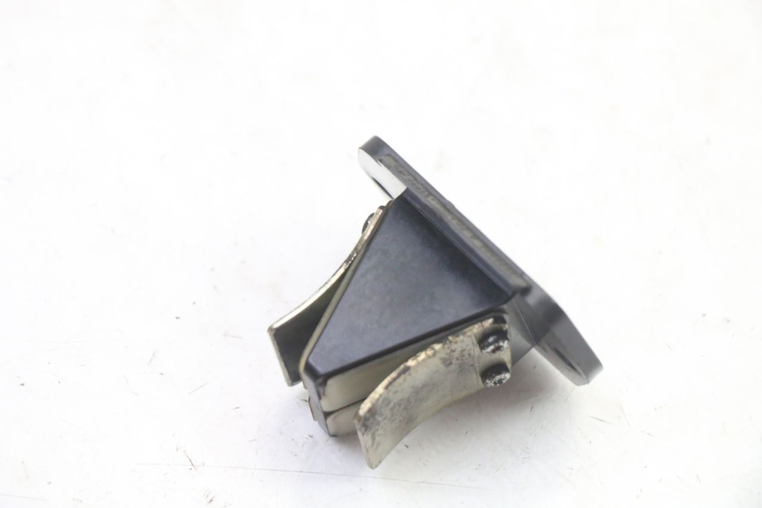 photo de INTAKE VALVE APRILIA SR 2T 50 (2018 - 2022) - Alternative perspective