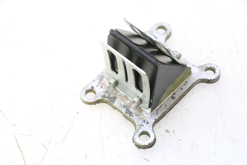 photo de INTAKE VALVE KYMCO SUPER 8 2T 50 (2007 - 2013) - Main view