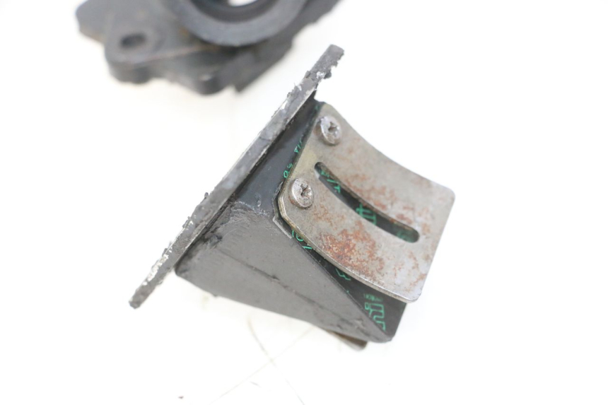 photo de REED VALVE ASSEMBLY PIAGGIO TYPHOON 50 (1993 - 1999) - Alternative perspective