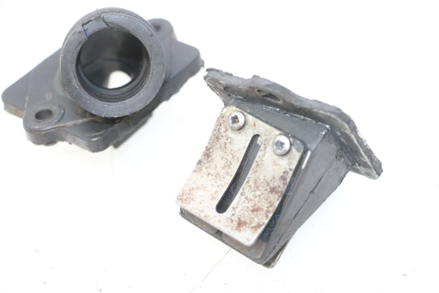 photo de REED VALVE ASSEMBLY PIAGGIO TYPHOON 50 (1993 - 1999) - Technical close-up
