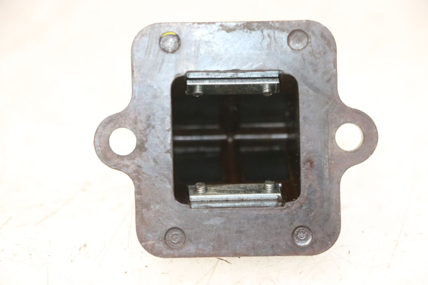 photo de INTAKE VALVE PEUGEOT VIVACITY NEW 2T 50 (2008 - 2017) - Alternative perspective