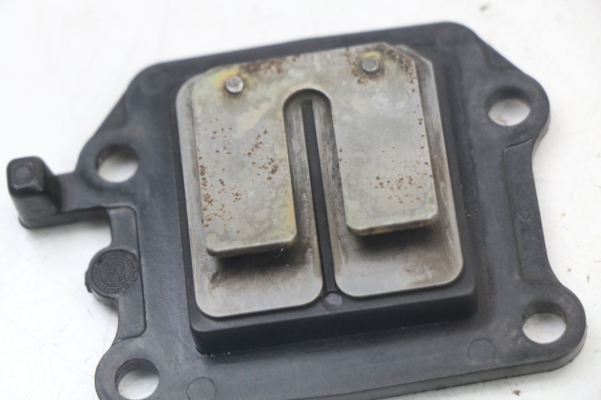 photo de INTAKE VALVE YAMAHA BW'S NG NEXT GENERATION 50 (1996 - 2003) - Component detail