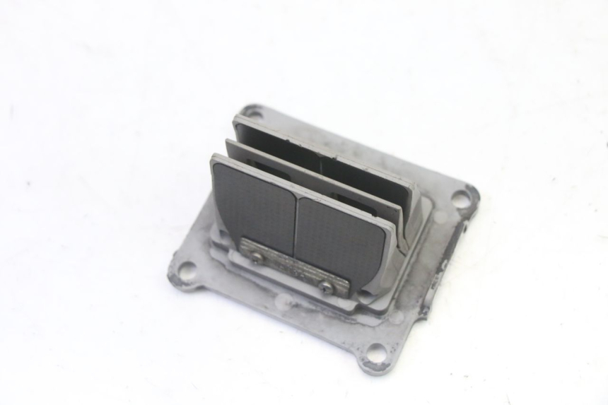 photo de INTAKE VALVE YAMAHA YZ 125 (1998 - 2005) - Component detail