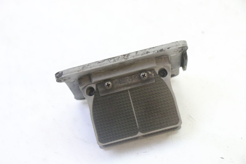 photo de INTAKE VALVE YAMAHA YZ 125 (1998 - 2005) - Alternative perspective