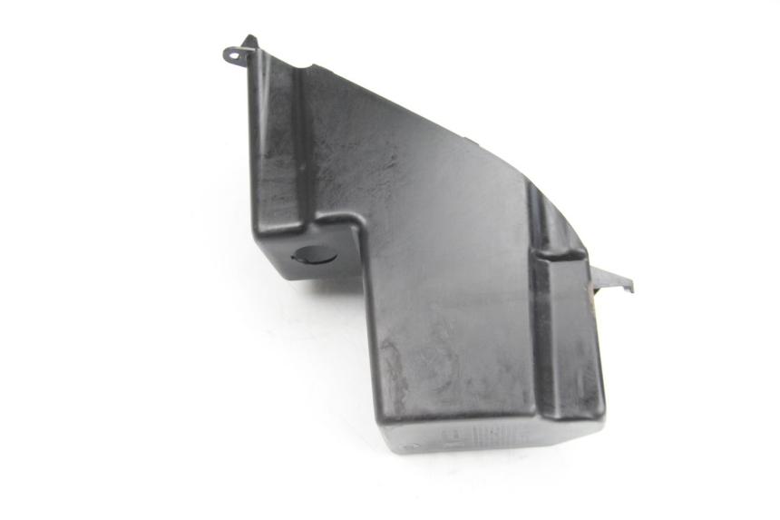 photo de GLOVE BOX PEUGEOT CITYSTAR 50 (2013 - 2017) - Fixing points details