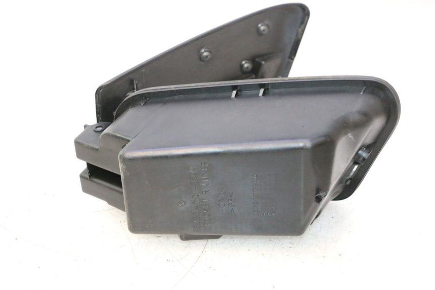 photo de GLOVE BOX HONDA FJS SILVER WING SILVERWING 400 (2005 - 2008) - Checked used part