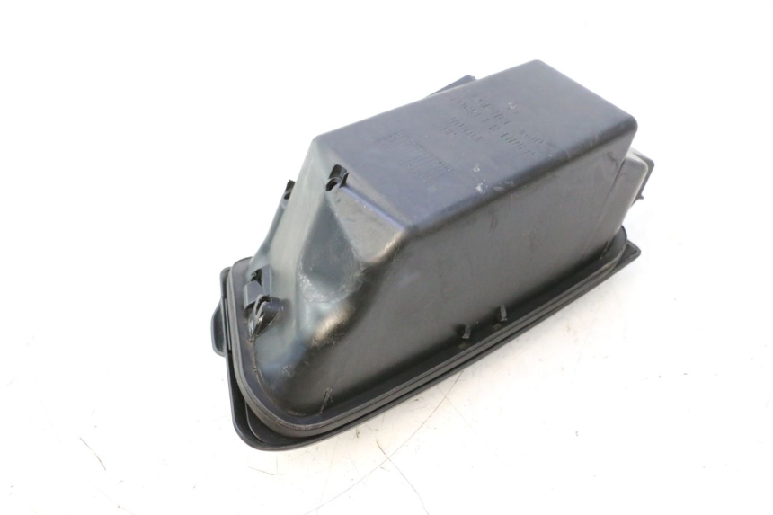 photo de GLOVE BOX HONDA FJS SILVER WING SILVERWING 400 (2005 - 2008) - Fixing points details