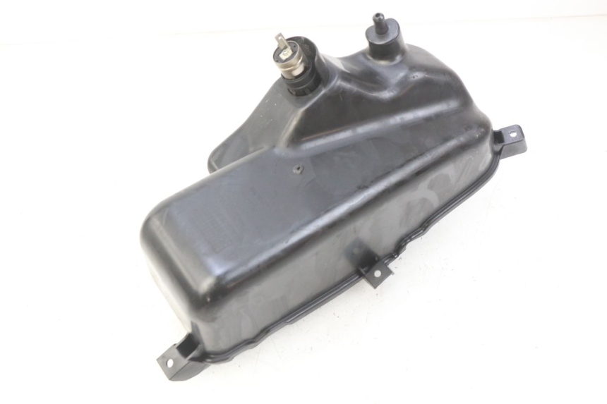 photo de GLOVE BOX HONDA FORZA 125 (2015 - 2016) - Zoom on usage condition