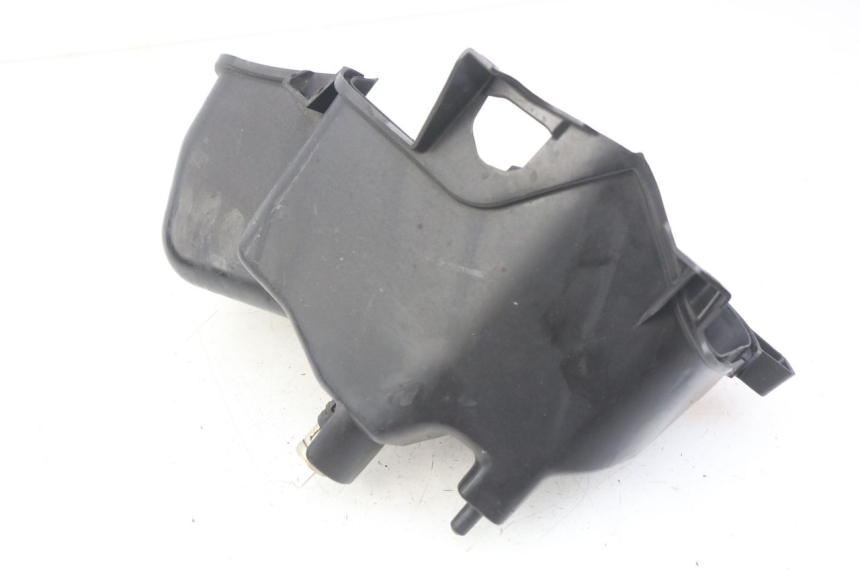 photo de GLOVE BOX HONDA FORZA 125 (2015 - 2016) - Technical close-up