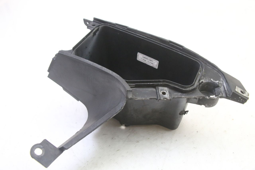 photo de GLOVE BOX HONDA NTV DEAUVILLE 650 (2001 - 2006) - Zoom on usage condition