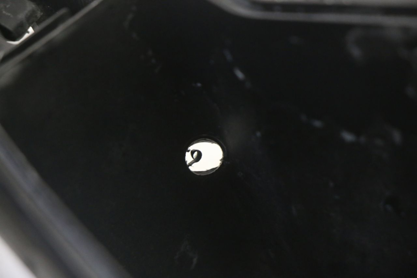 photo de GLOVE BOX HONDA NTV DEAUVILLE 650 (2001 - 2006) - Product overview