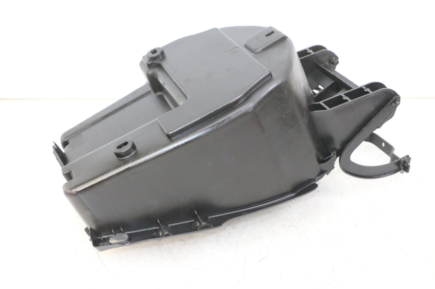 photo de GLOVE BOX PEUGEOT VIVACITY 125 (2010 - 2017) - Zoom on usage condition