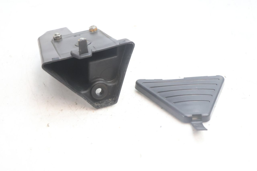 photo de GLOVE BOX MASH SEVENTY FIVE 125 (2013 - 2021) - Zoom on usage condition
