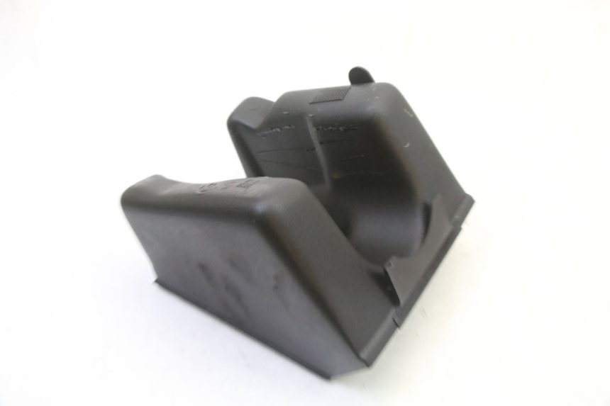 photo de GLOVE BOX PIAGGIO SUPER LX 125 (2000 - 2003) - Technical close-up