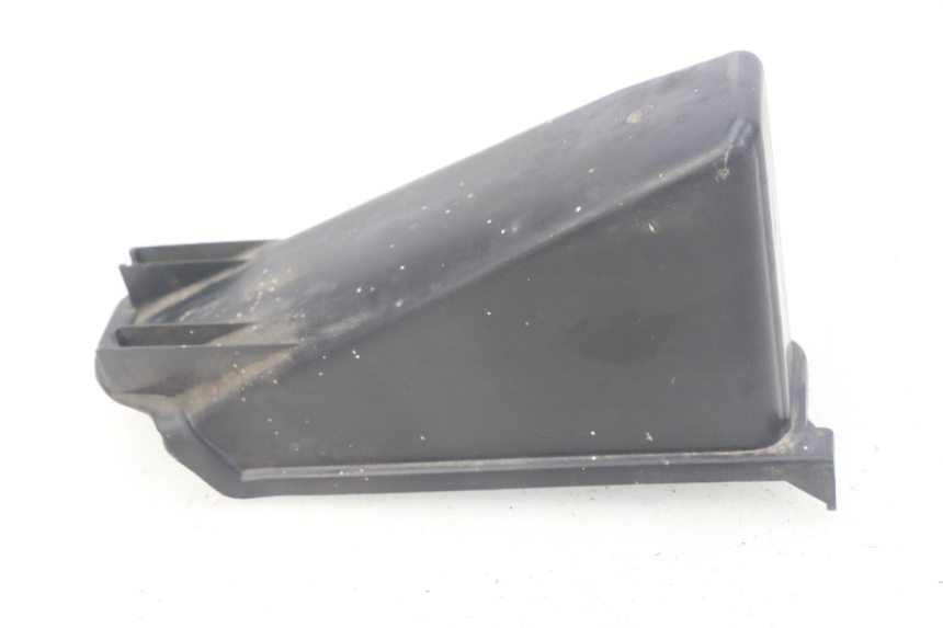 photo de GLOVE BOX SUZUKI UH BURGMAN 125 (2002 - 2006) - Zoom on usage condition