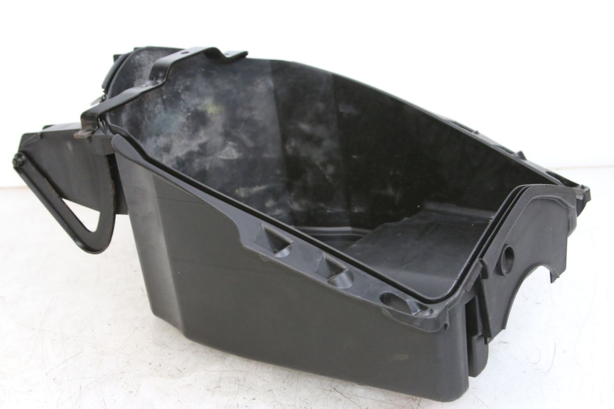 photo de GLOVE BOX PEUGEOT VIVACITY 125 (2010 - 2017) - Alternative perspective