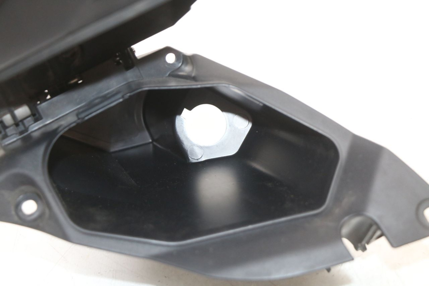 photo de GLOVE BOX YAMAHA XMAX X-MAX ABS 125 (2017 - 2020) - Product overview