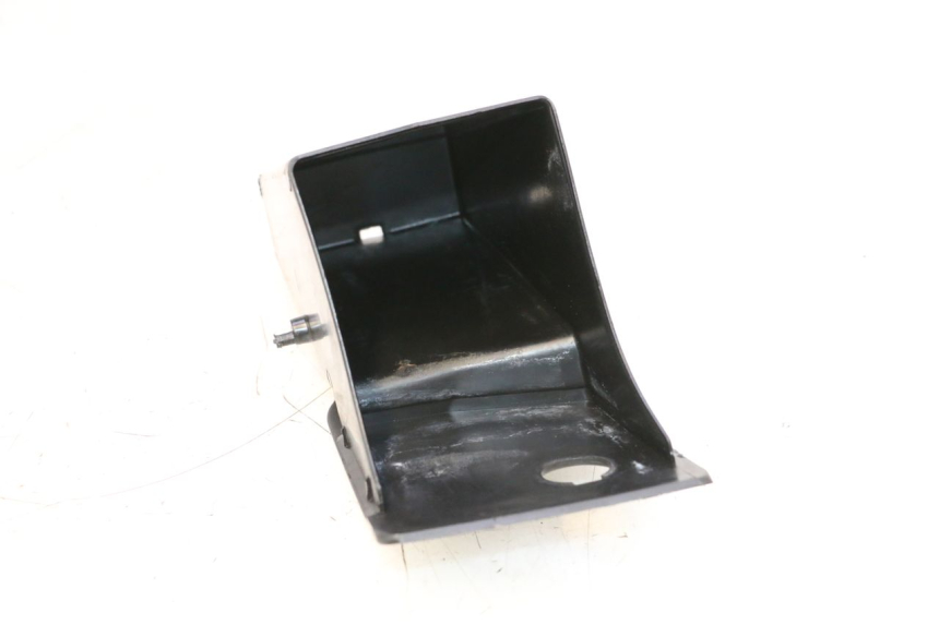 photo de GLOVE BOX YAMAHA YP MAJESTY 125 (1998 - 2001) - Component detail