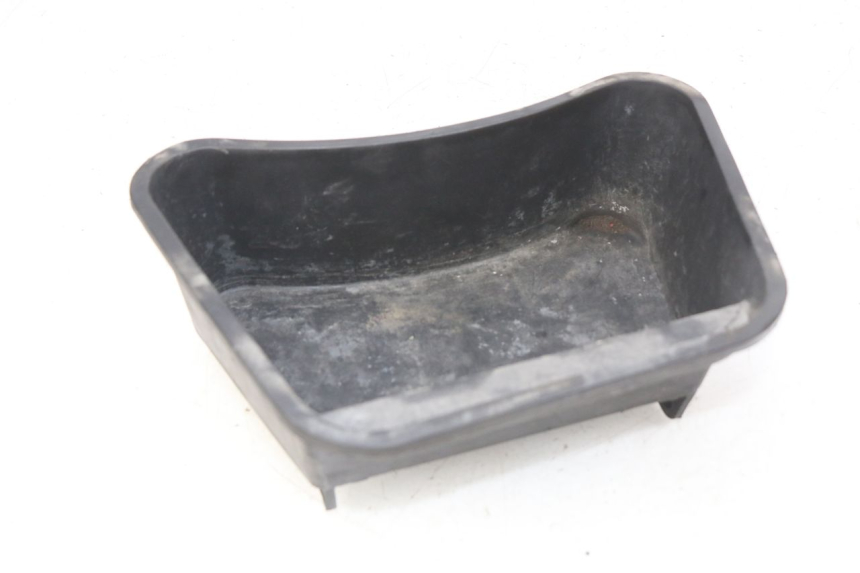 photo de GLOVE BOX YIYING YY50QT-10 50 (2007 - 2022) - Zoom on usage condition