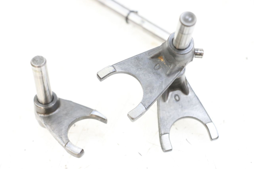 photo de Gearbox HYOSUNG GV AQUILA 125 (2000 - 2009) - Detailed visual inspection