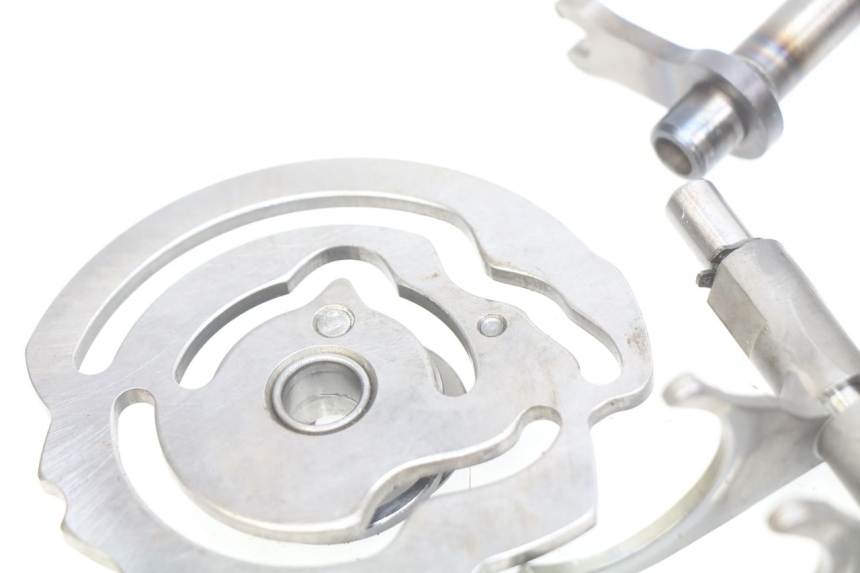 photo de GEARBOX ROYAL ENFIELD BULLET CLASSIC 500 (2017 - 2020) - Fixing points details