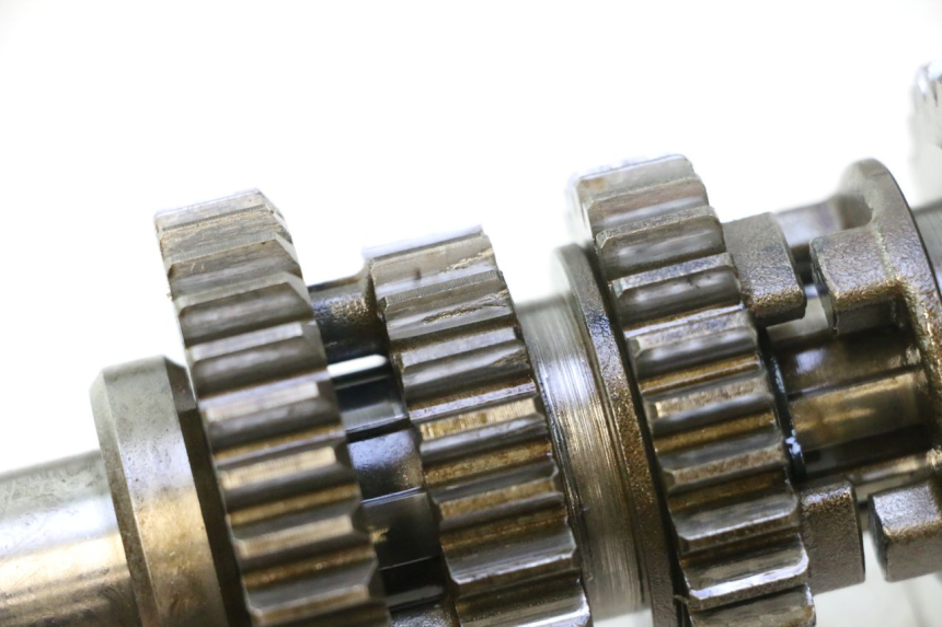 photo de GEARBOX HONDA CB TWO FIFTY 250 (1991 - 2002) - Alternative angle