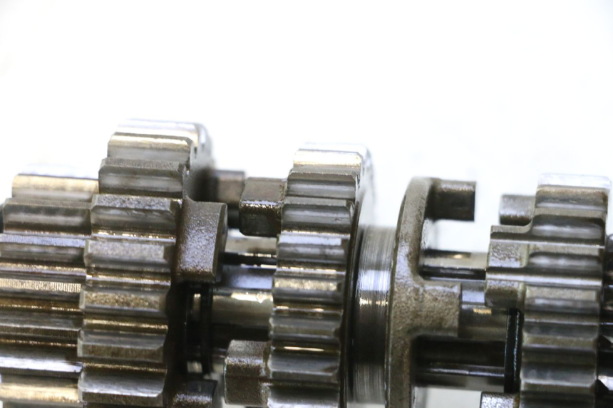 photo de GEARBOX HONDA CB TWO FIFTY 250 (1991 - 2002) - Alternative perspective