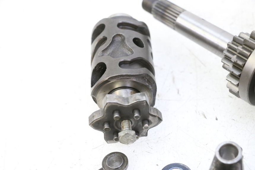 photo de GEARBOX HONDA CBF 125 (2009 - 2015) - Alternative angle