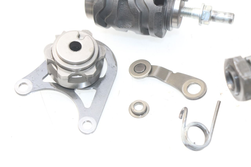 photo de GEARBOX HONDA CRF CR-F 450 (2001 - 2005) - Detailed visual inspection