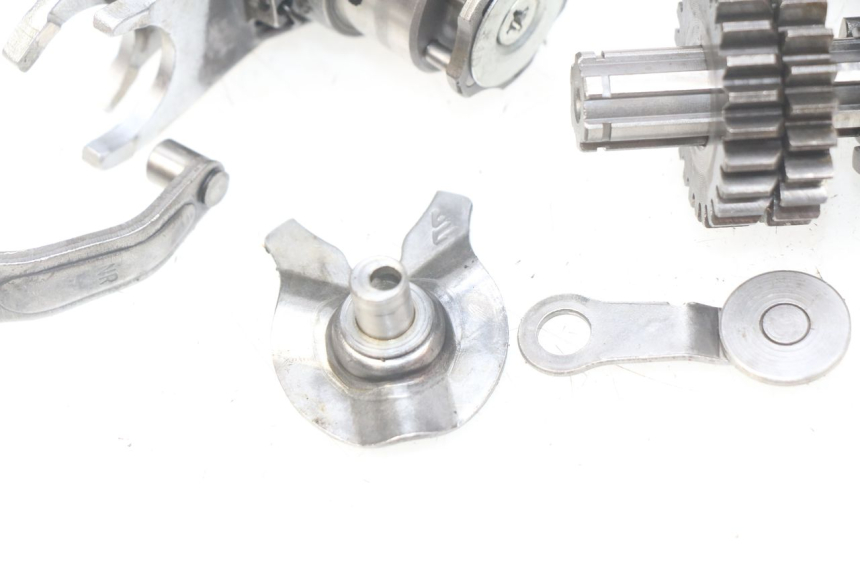 photo de GEARBOX CCR DIRT BIKE 110 - Focus on structure