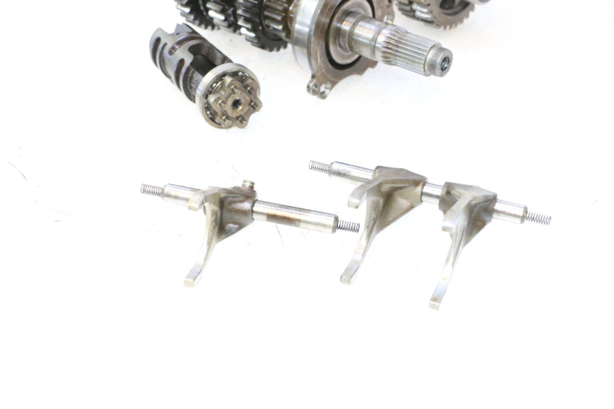 photo de GEARBOX YAMAHA FJR 1300 (2001 - 2005) - Detailed visual inspection