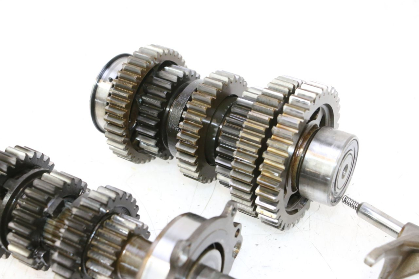 photo de GEARBOX YAMAHA FJR 1300 (2001 - 2005) - Used quality zoom