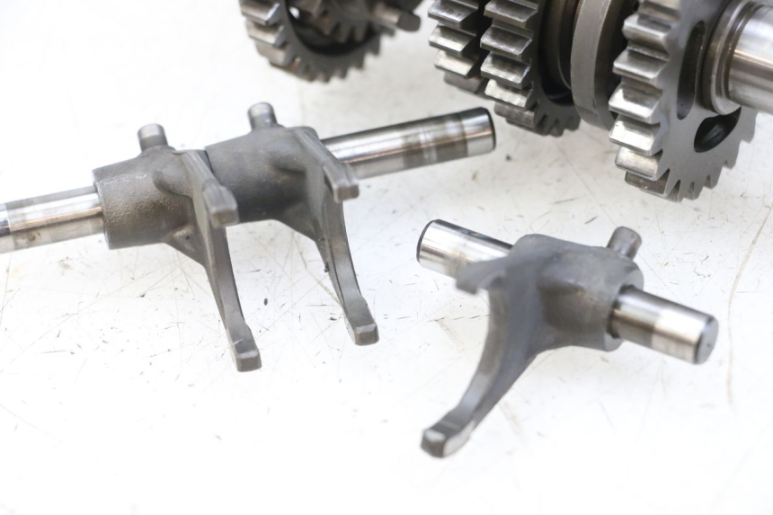 photo de Gearbox HYOSUNG GF 125 (2001 - 2005) - Distinctive features