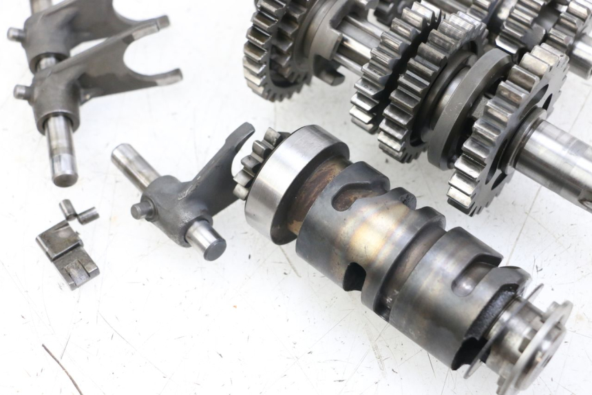 photo de Gearbox HYOSUNG GF 125 (2001 - 2005) - Alternative angle