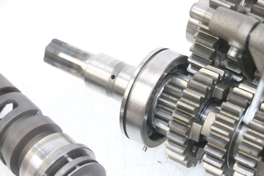 photo de GEARBOX SUZUKI GS GSE 500 (2001 - 2003) - Technical close-up