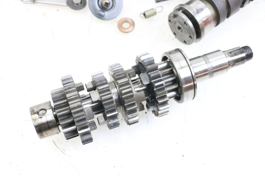 photo de GEARBOX SUZUKI GSX E 250 (1982 - 1983) - Detailed visual inspection