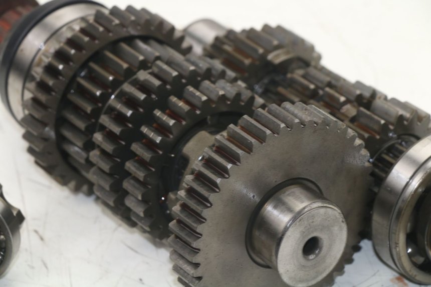 photo de GEARBOX HONDA CBF N 600 (2004 - 2007) - Surface and material condition