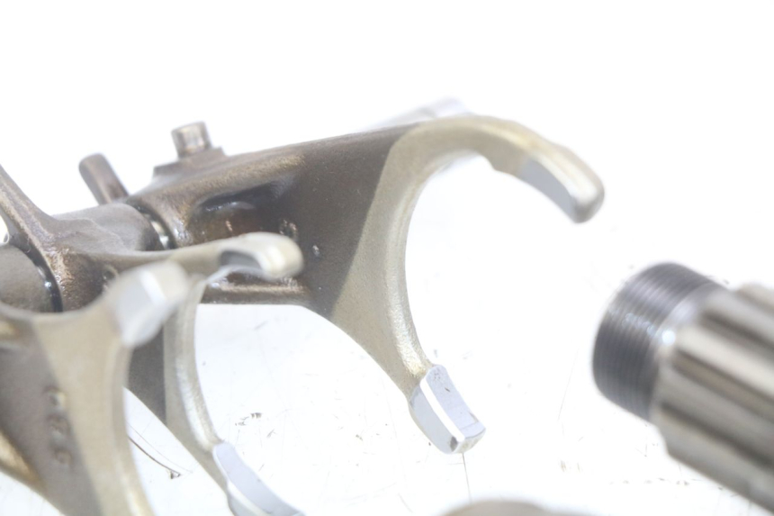 photo de GEARBOX TRIUMPH SPRINT ST 955 (1999 - 2001) - Alternative perspective